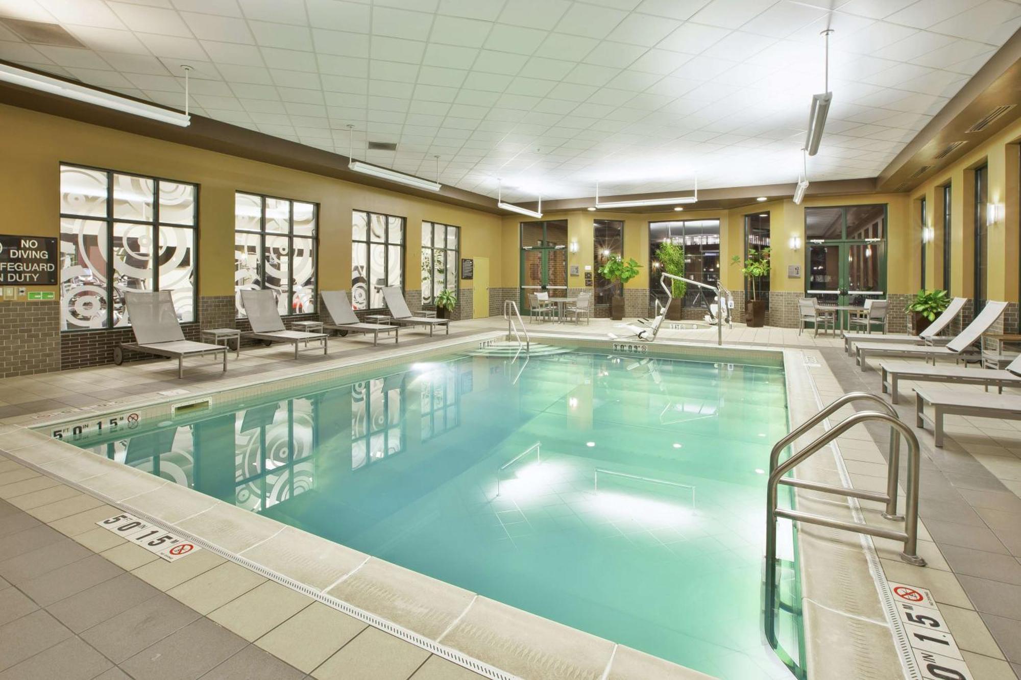 Embassy Suites Columbus - Airport Zewnętrze zdjęcie